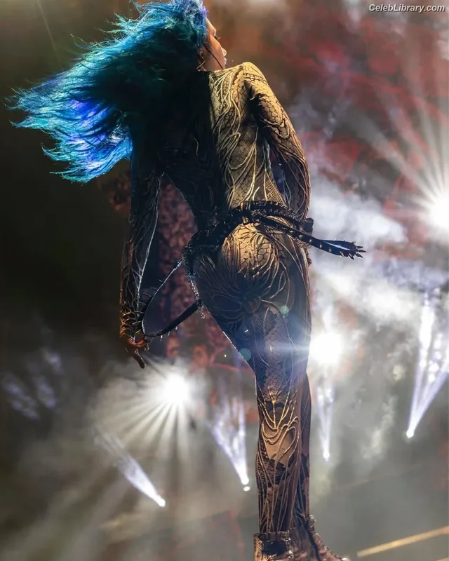 Alissa White-Gluz photo 8 of 1541