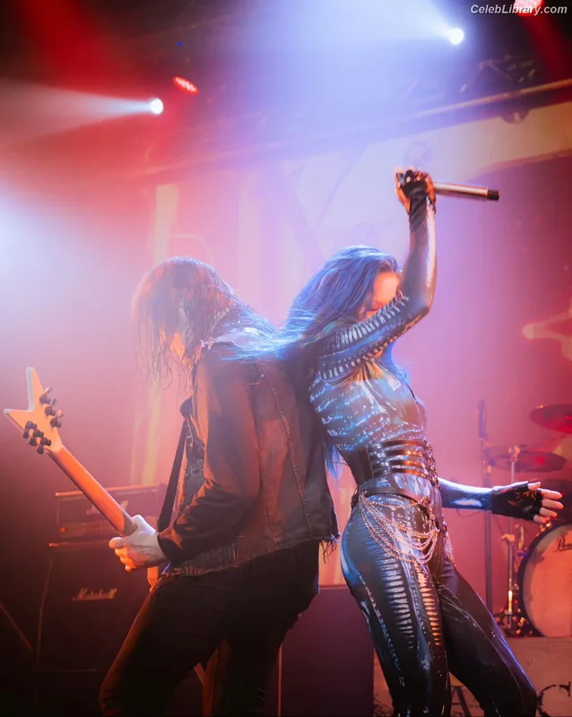 Alissa White-Gluz photo 4 of 1541