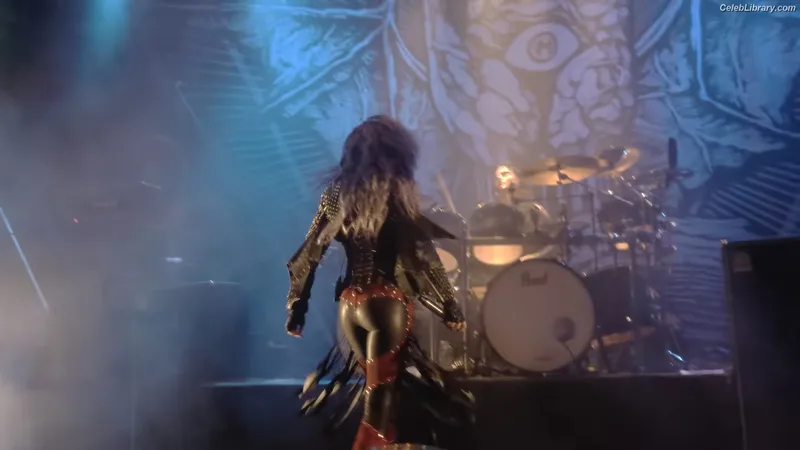 Alissa White-Gluz photo 17 of 1541