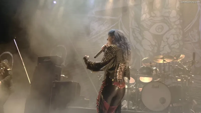 Alissa White-Gluz photo 1 of 1541