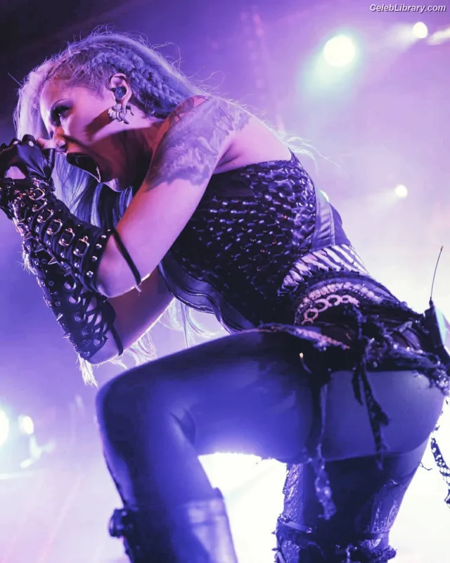 Alissa White-Gluz photo 9 of 1541