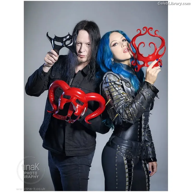 Alissa White-Gluz photo 11 of 1541