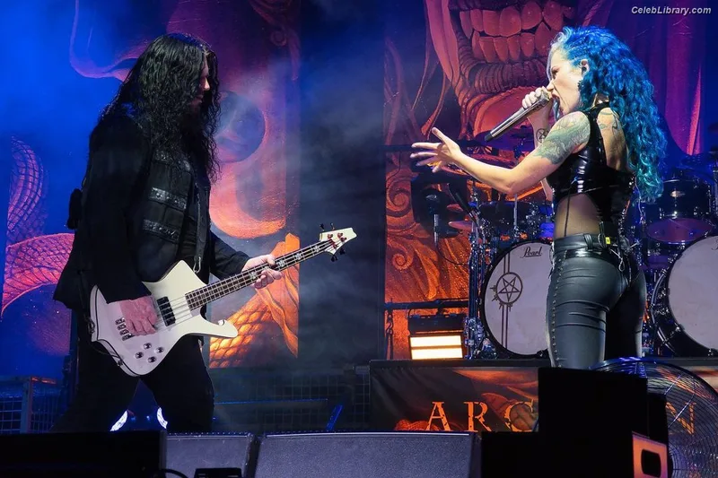 Alissa White-Gluz photo 1 of 1541
