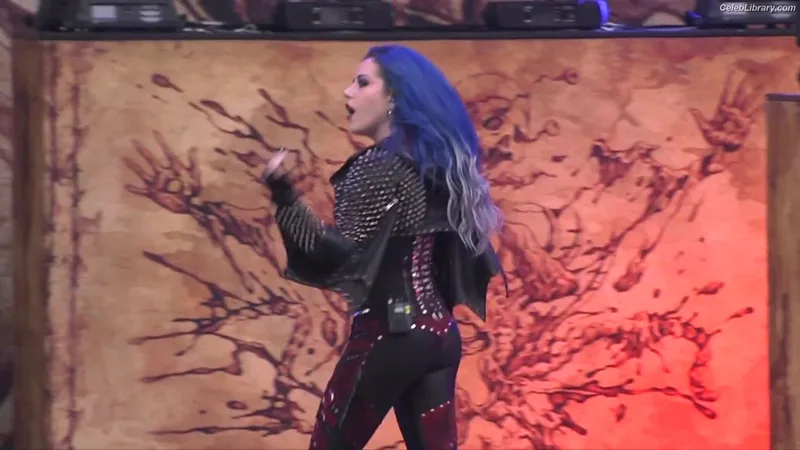Alissa White-Gluz photo 1 of 1541