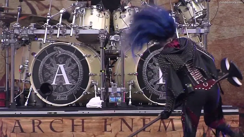 Alissa White-Gluz photo 6 of 1541