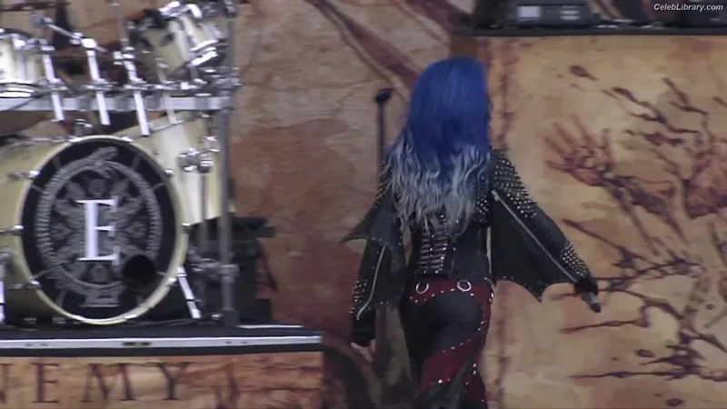 Alissa White-Gluz photo 21 of 1541