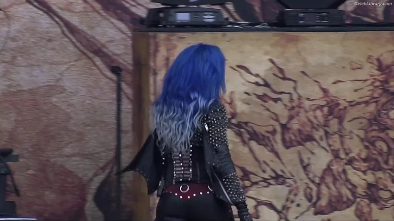 Alissa White-Gluz photo 4 of 1541
