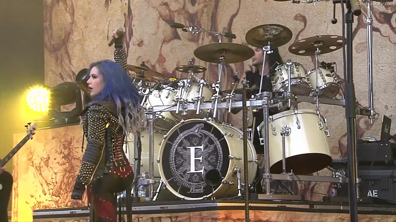 Alissa White-Gluz photo 8 of 1541