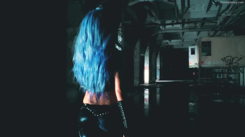 Alissa White-Gluz photo 17 of 1541