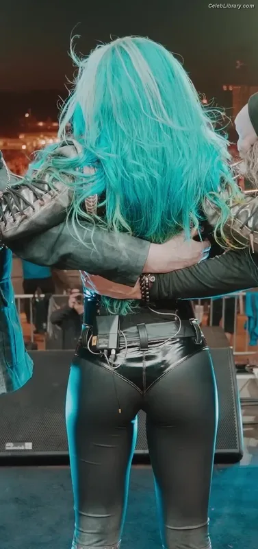 Alissa White-Gluz photo 8 of 1541