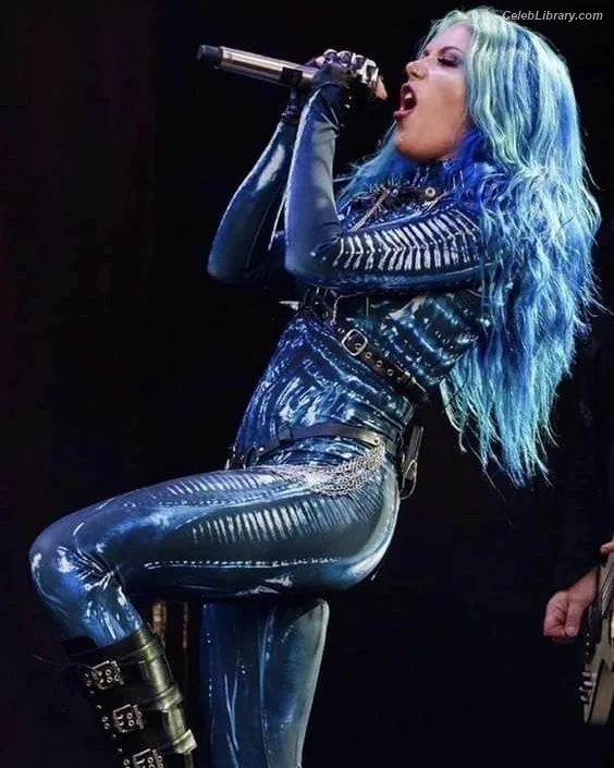 Alissa White-Gluz photo 4 of 1541
