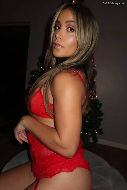 Aliyah WWE photo 4 of 1401