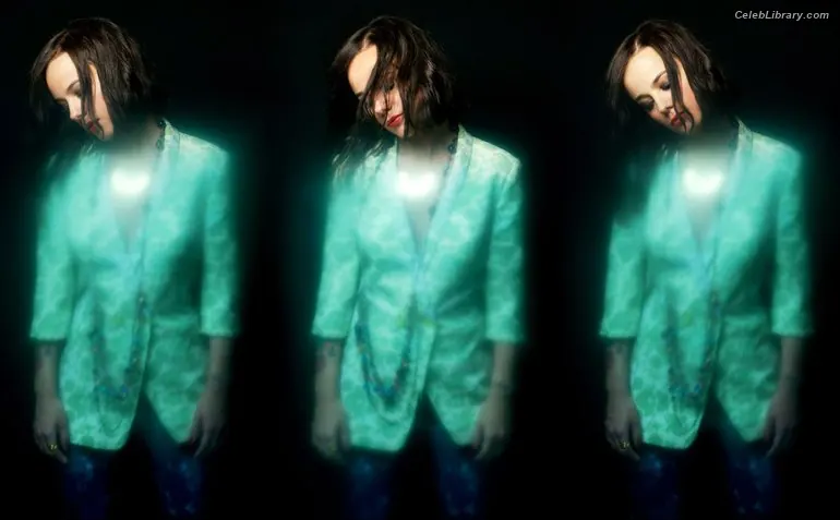 Alizee photo 19 of 151