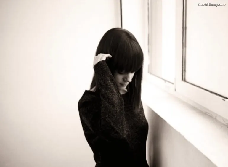 Alizee photo 2 of 151