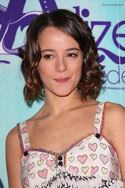 Alizee photo 13 of 151