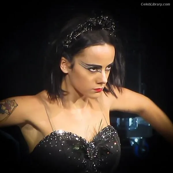 Alizee photo 14 of 152