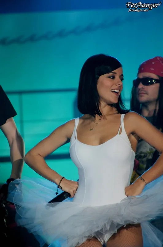Alizee photo 22 of 152
