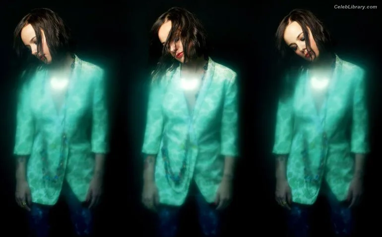 Alizee photo 19 of 152