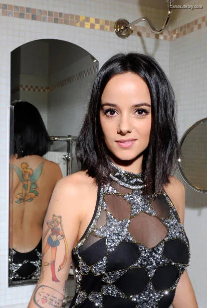 Alizee photo 14 of 152