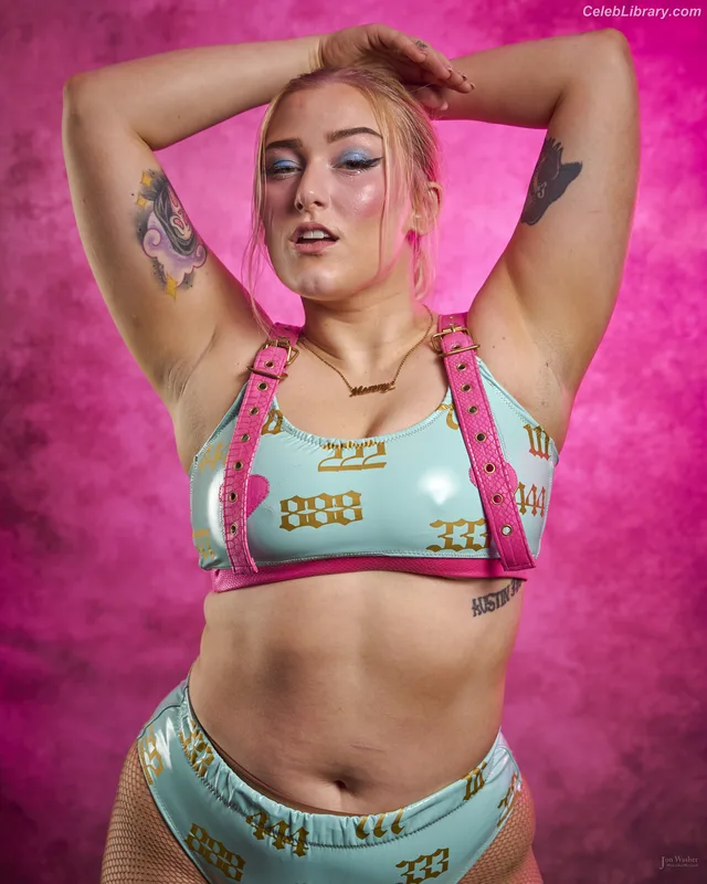 Allie Katch photo 4 of 508