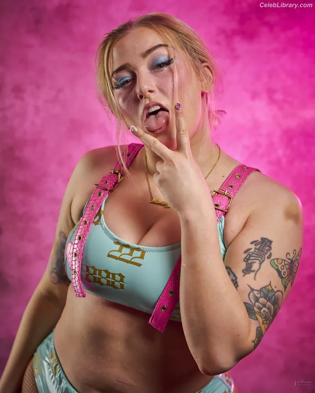 Allie Katch photo 6 of 508