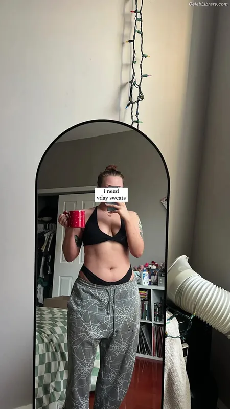 Allie Katch photo 2 of 508