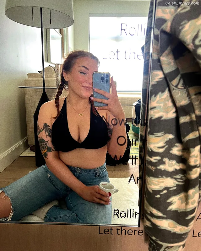 Allie Katch photo 12 of 508