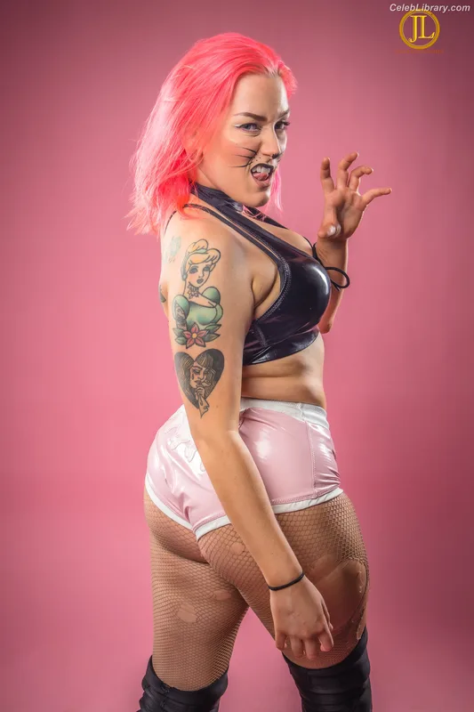 Allie Katch photo 5 of 508