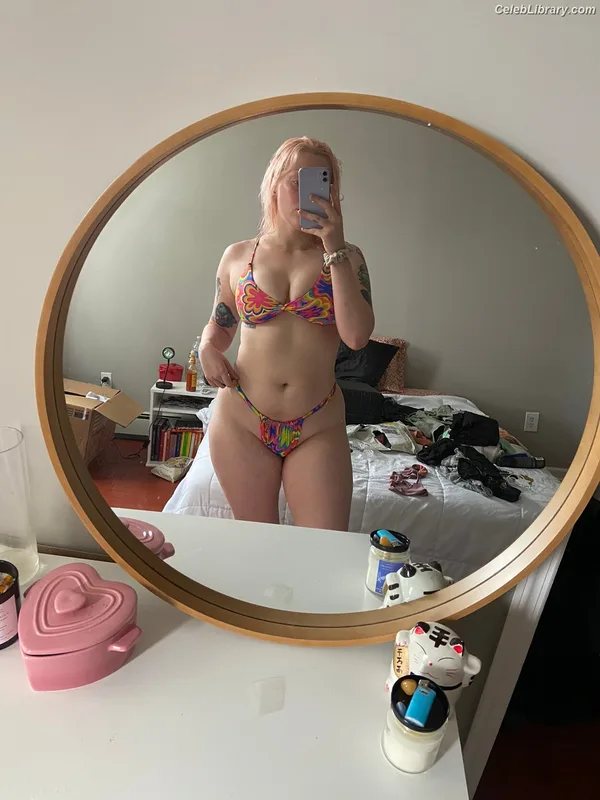 Allie Katch photo 10 of 508