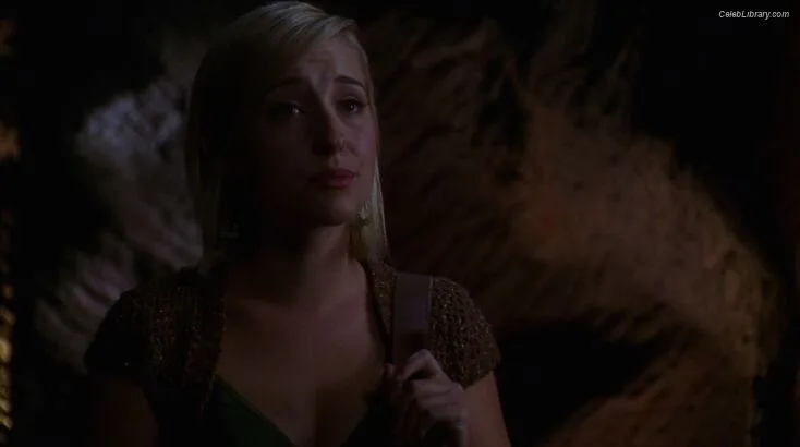 Allison Mack photo 6 of 71