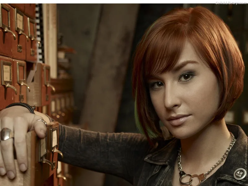 Allison Scagliotti photo 24 of 73