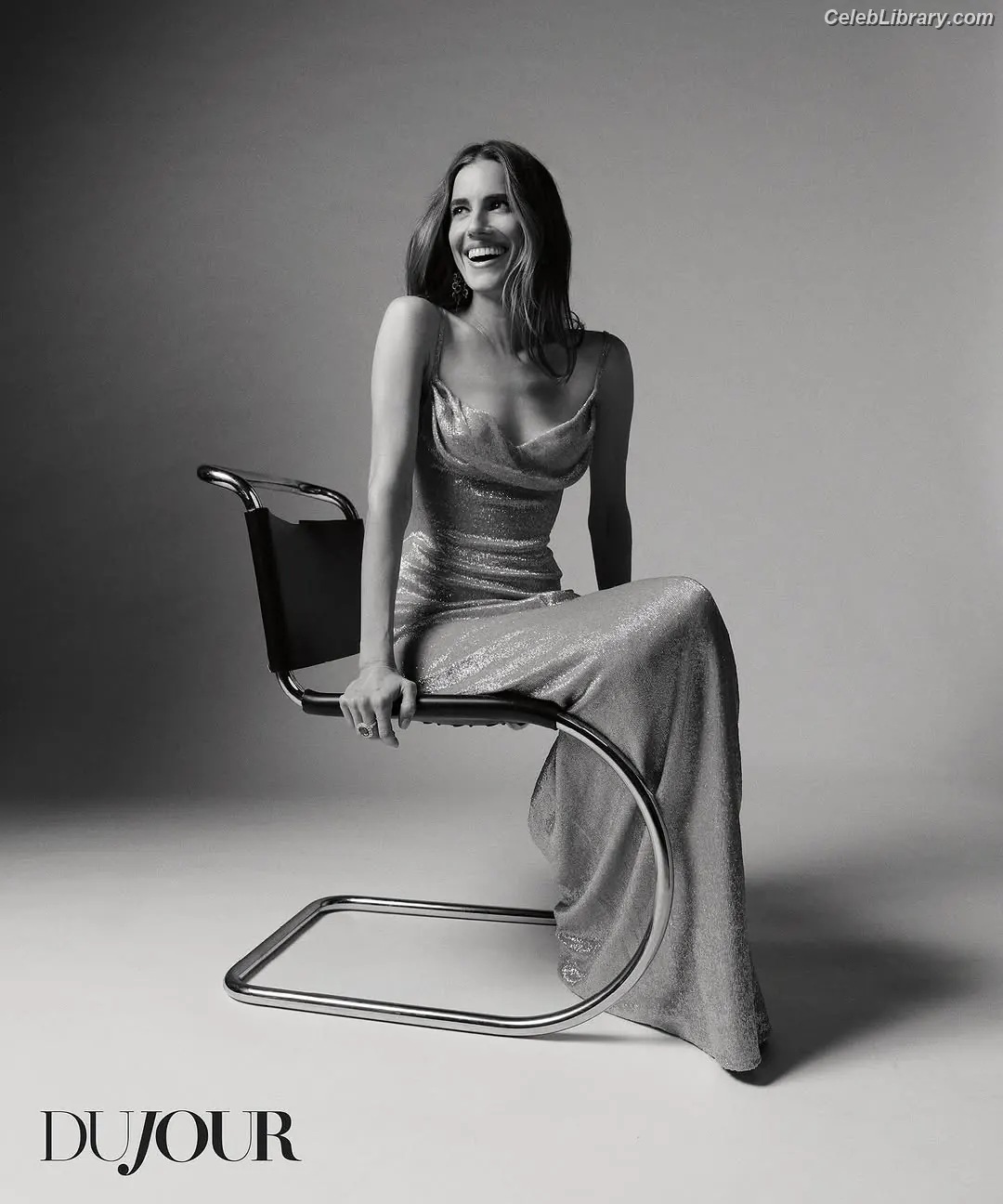Allison Williams photo 17 of 106