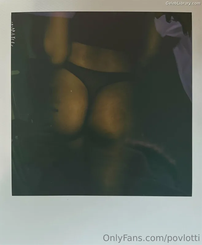 Ally Lotti photo 1 of 420