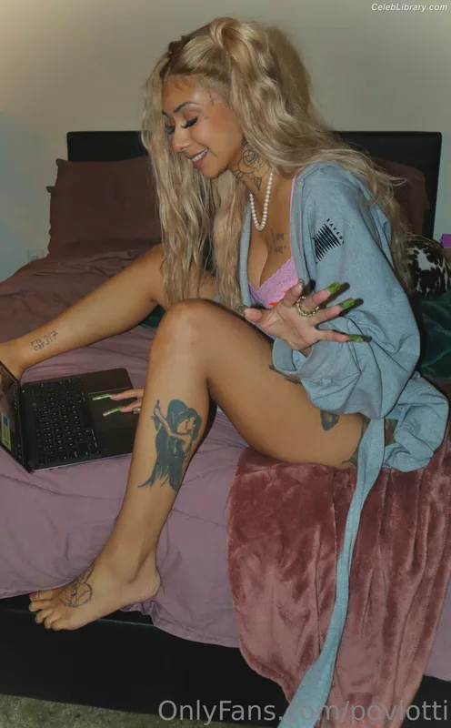 Ally Lotti photo 23 of 420