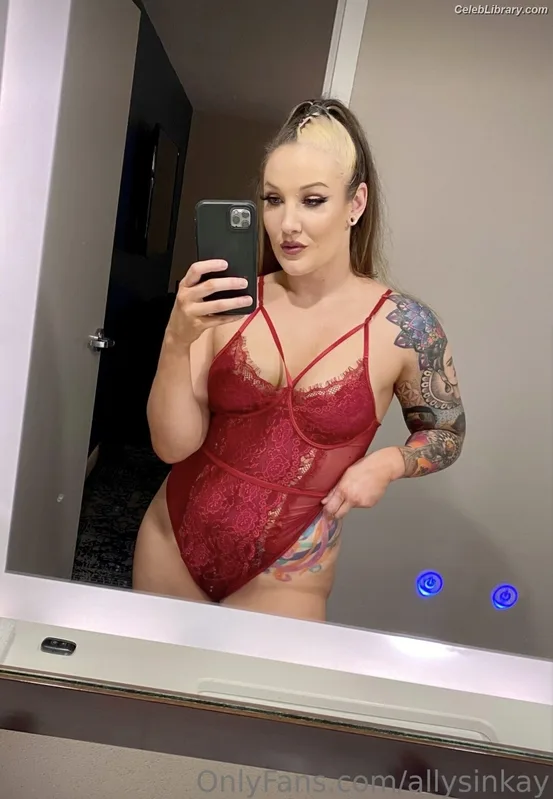 Allysin Kay photo 2 of 436