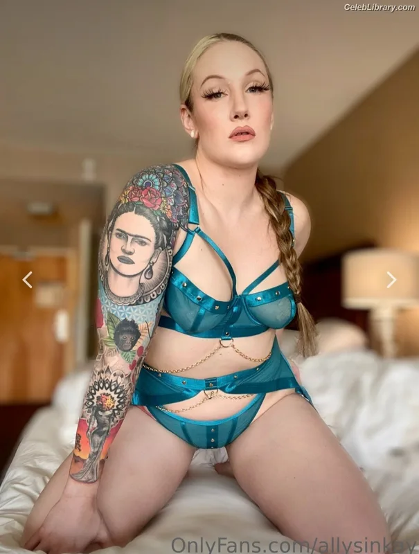 Allysin Kay photo 12 of 436