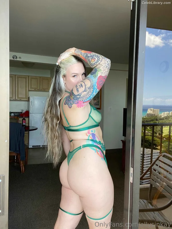 Allysin Kay photo 20 of 436