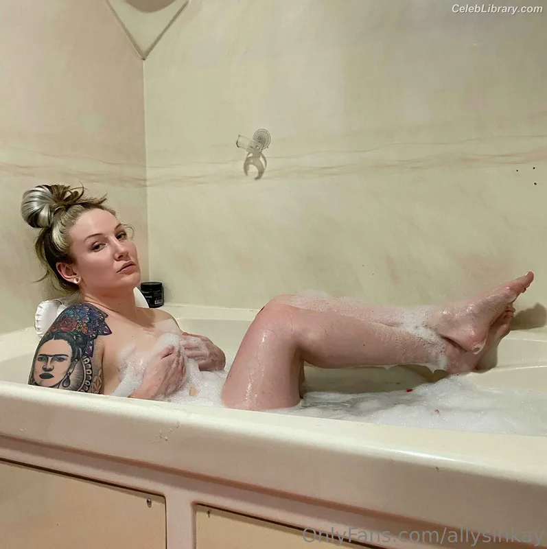 Allysin Kay photo 10 of 436