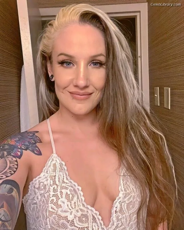 Allysin Kay photo 1 of 436