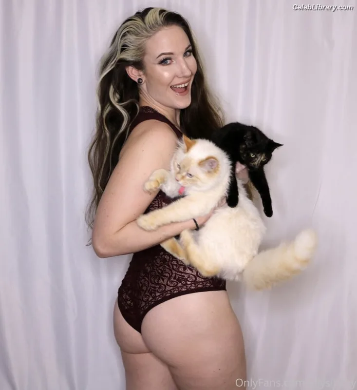 Allysin Kay photo 3 of 436
