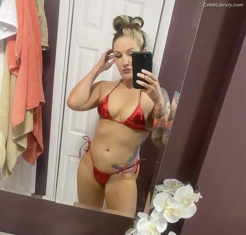 Allysin Kay photo 8 of 436