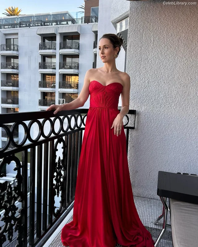 Alona Tal photo 12 of 48