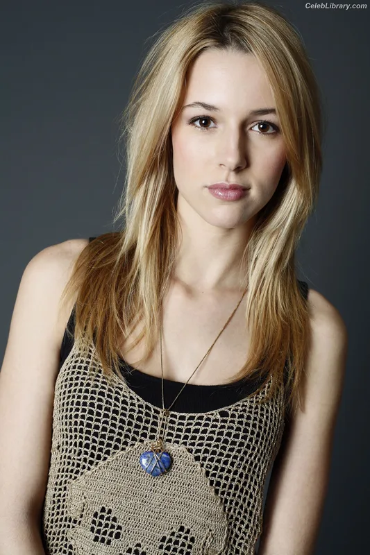 Alona Tal photo 23 of 48