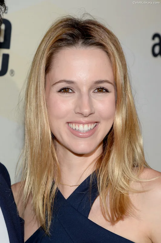 Alona Tal photo 21 of 48