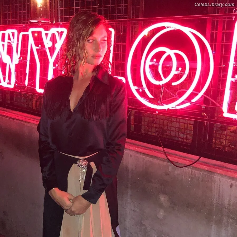 Aly Michalka photo 4 of 293