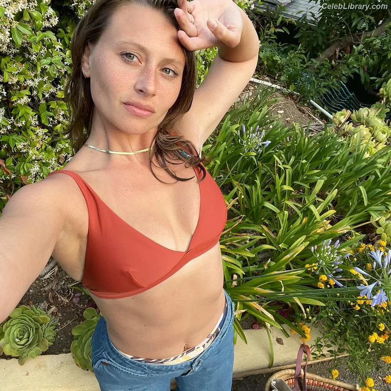 Aly Michalka photo 24 of 294