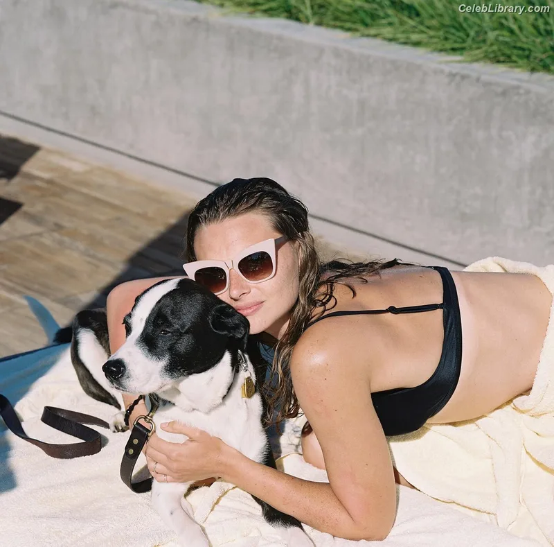 Aly Michalka photo 2 of 294