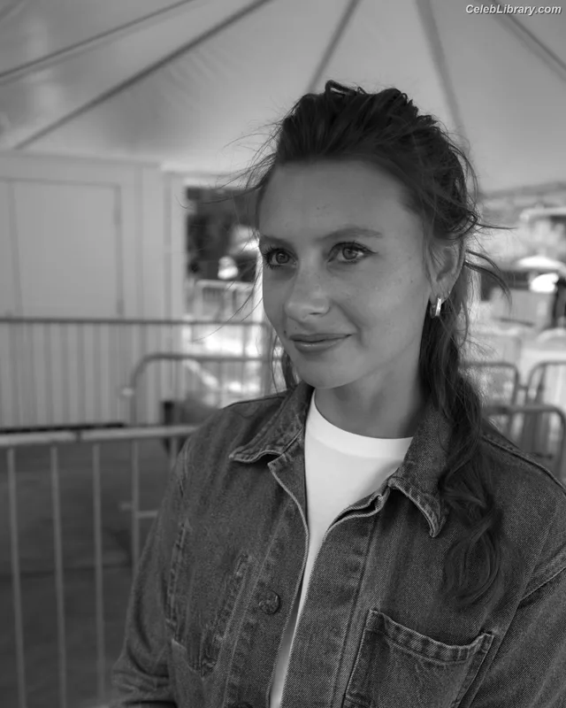 Aly Michalka photo 19 of 294