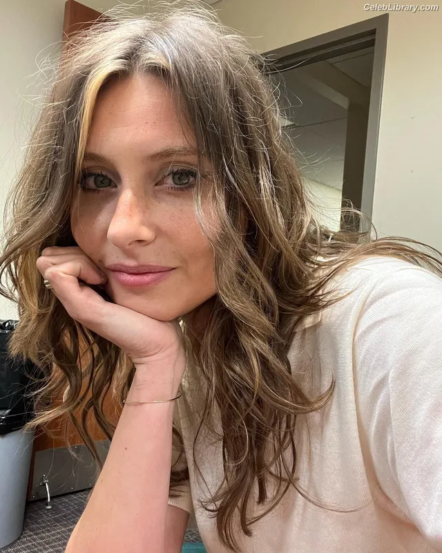 Aly Michalka photo 1 of 294