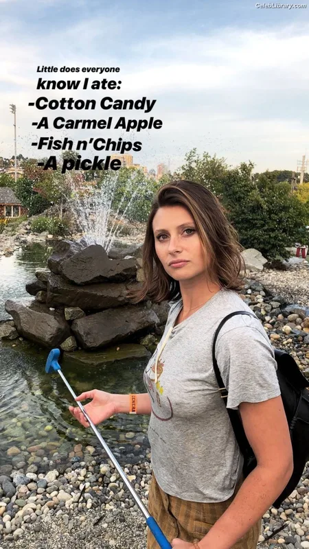 Aly Michalka photo 2 of 294